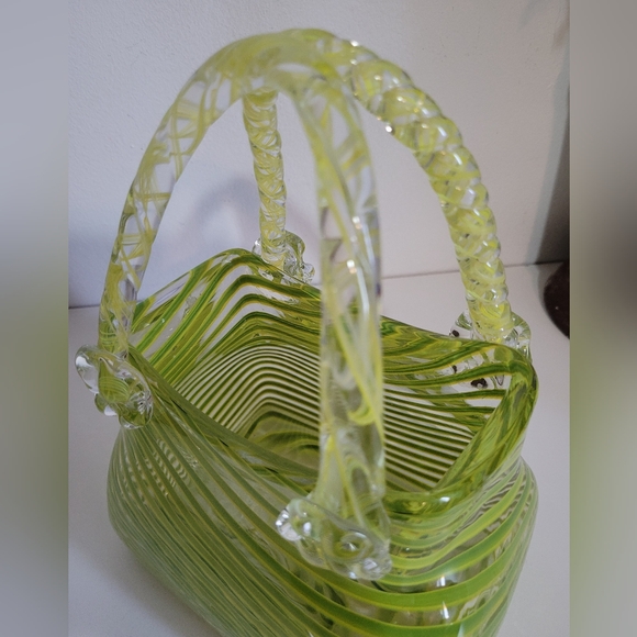 Vintage Lime Green Yellow Striped Swirls Art Glass Purse - Picture 8 of 9